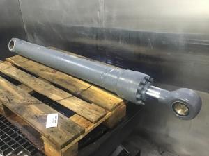 Liebherr Stabzylinder